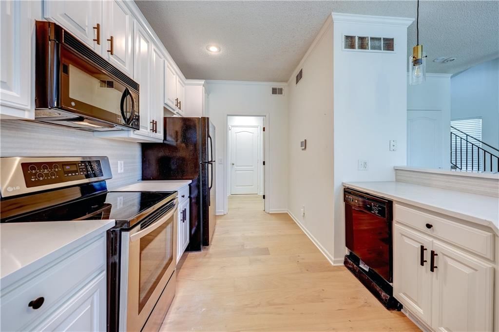 9207 Boehm Drive — photo 2
