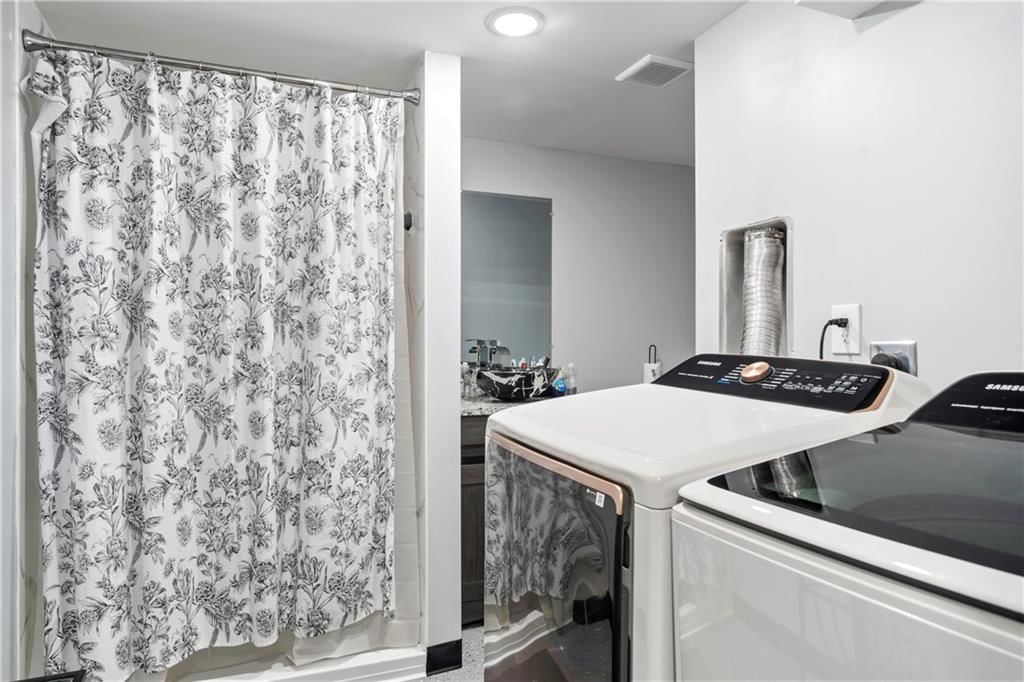 2418 N 59th Street — photo 30
