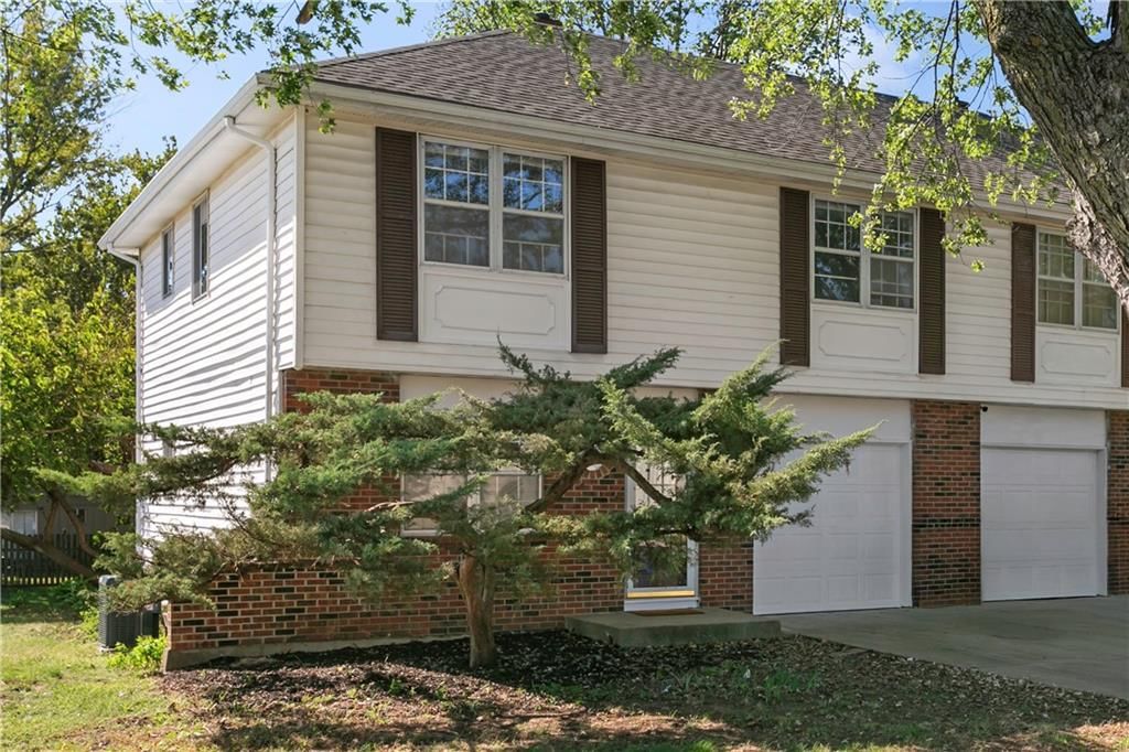 3707 NE 67th Terrace — photo 3