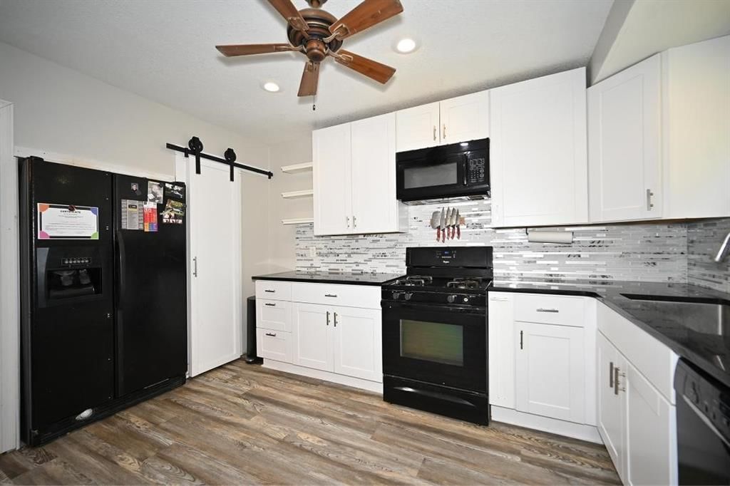 5871 N Oakley Avenue — photo 12