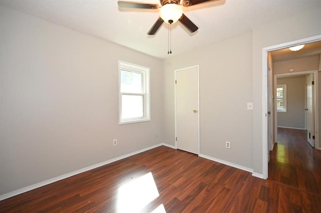 5871 N Oakley Avenue — photo 15
