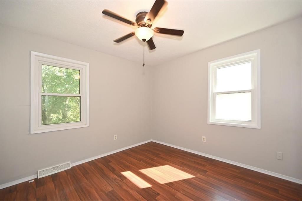 5871 N Oakley Avenue — photo 16