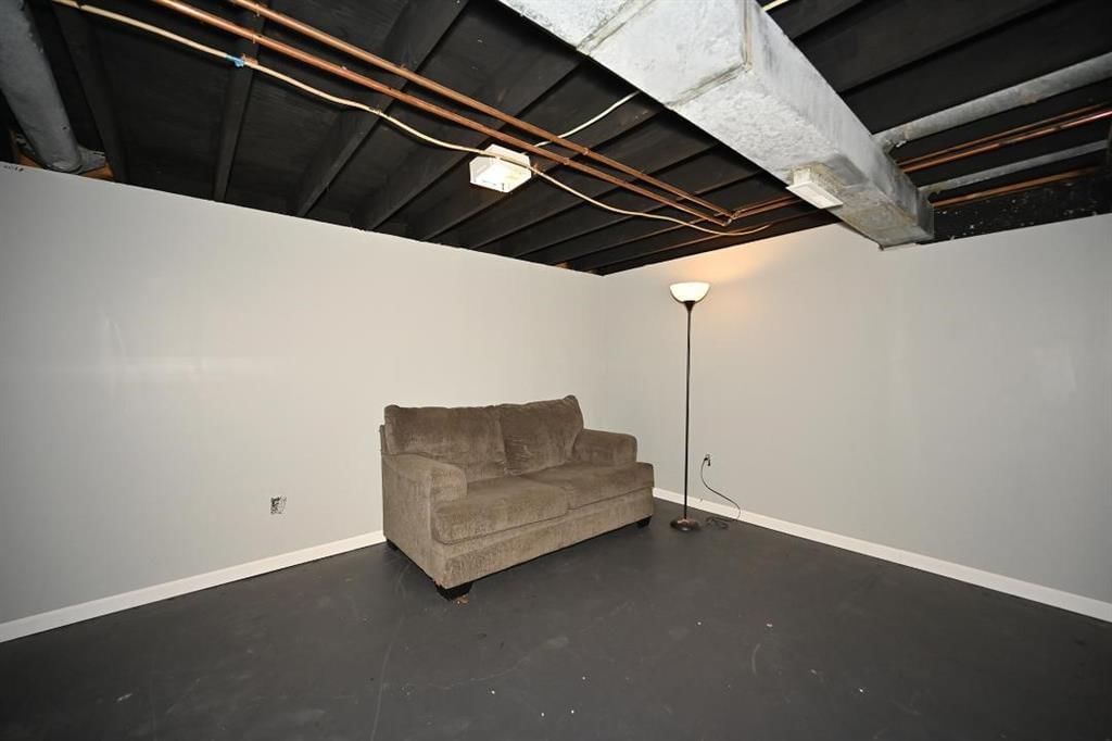 5871 N Oakley Avenue — photo 21