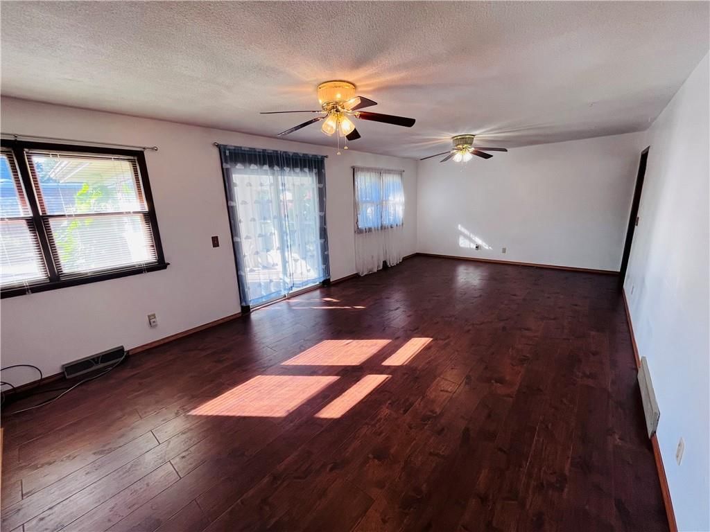 1406 Tamara Drive — photo 8