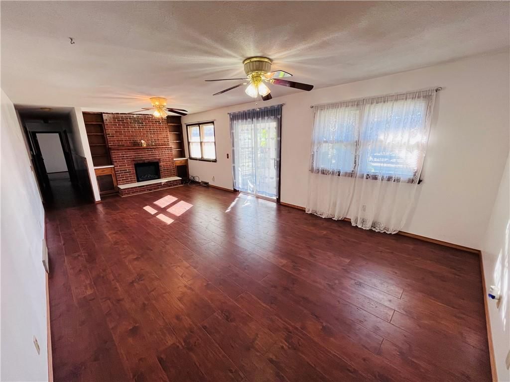 1406 Tamara Drive — photo 9