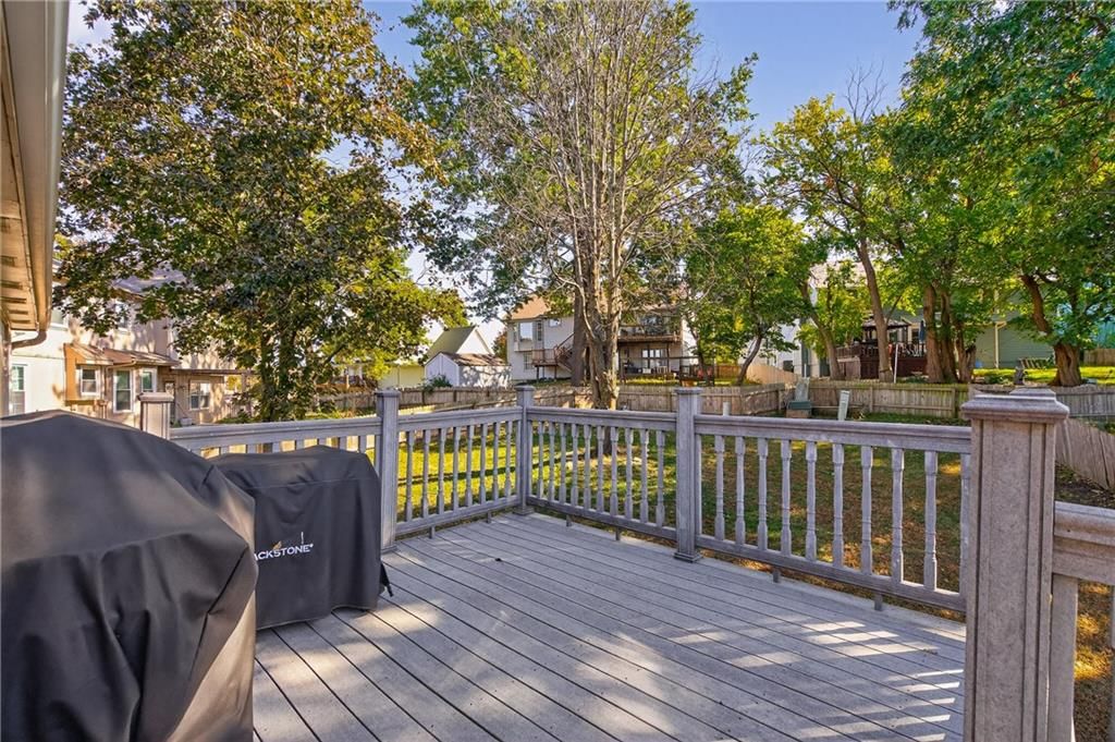 Photo 41 of 53 - 912 N Arroyo Drive