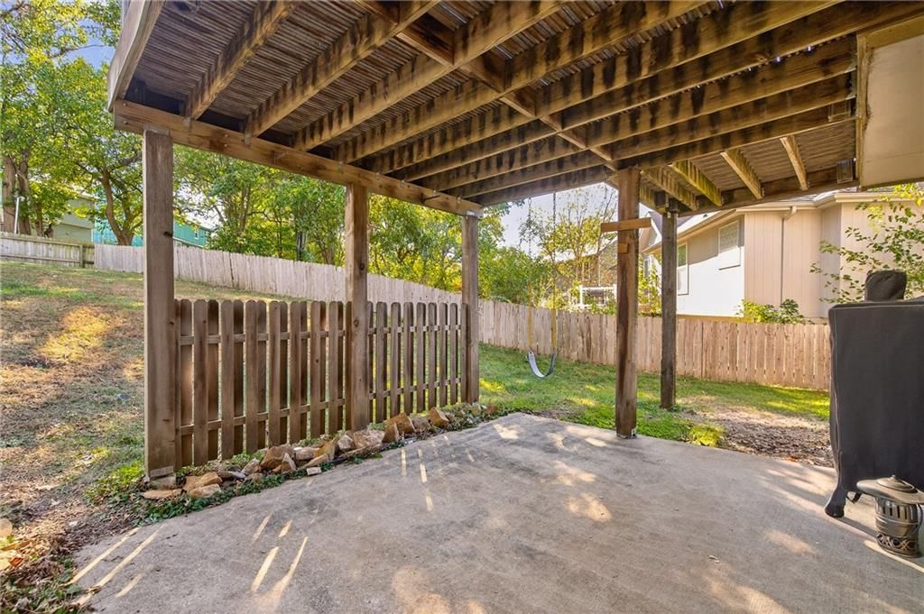 Photo 43 of 53 - 912 N Arroyo Drive