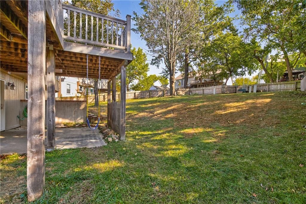Photo 45 of 53 - 912 N Arroyo Drive