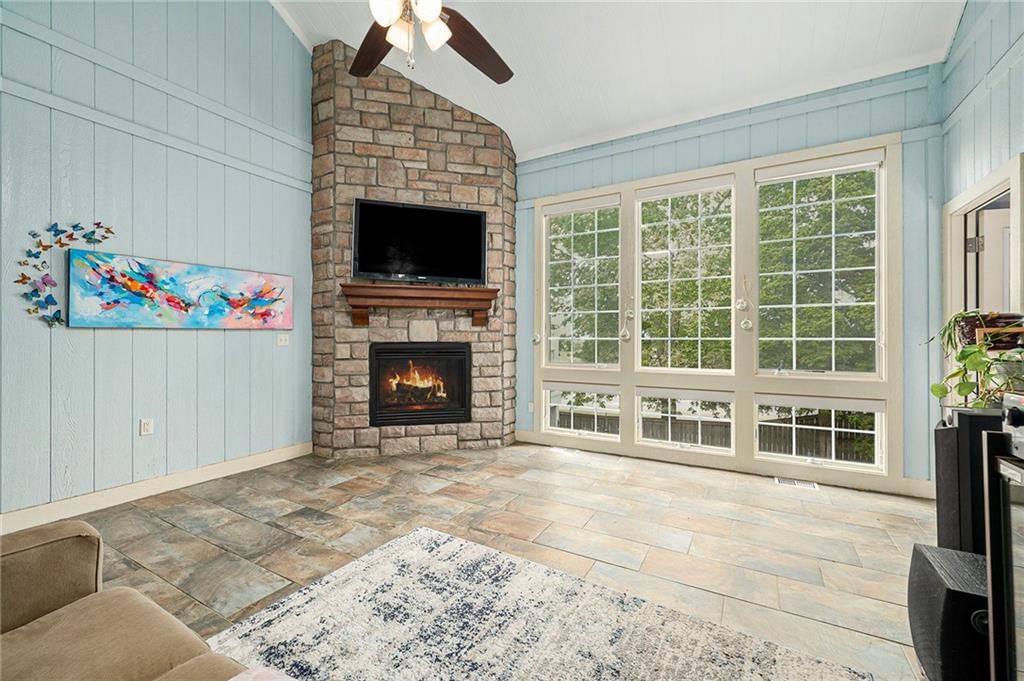 21430 W 112th Terrace — photo 13