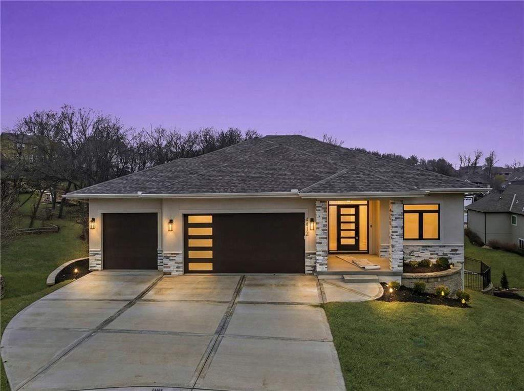 4412 NE Gateway Drive — photo 2