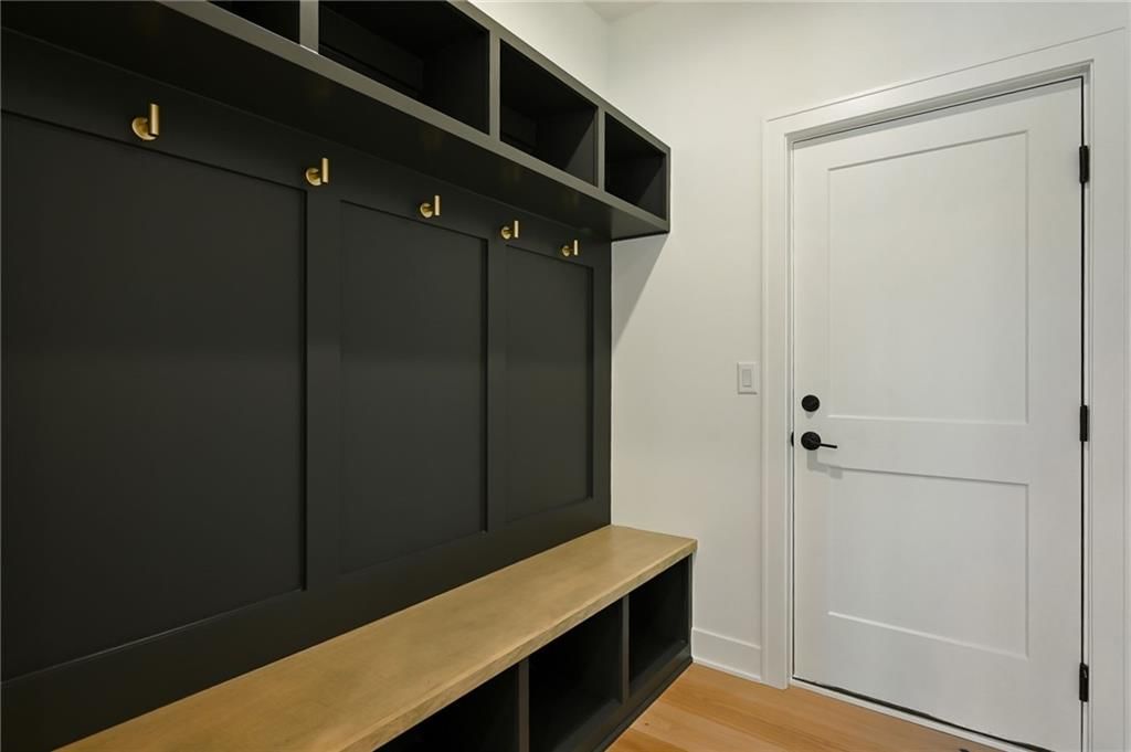 4412 NE Gateway Drive — photo 11