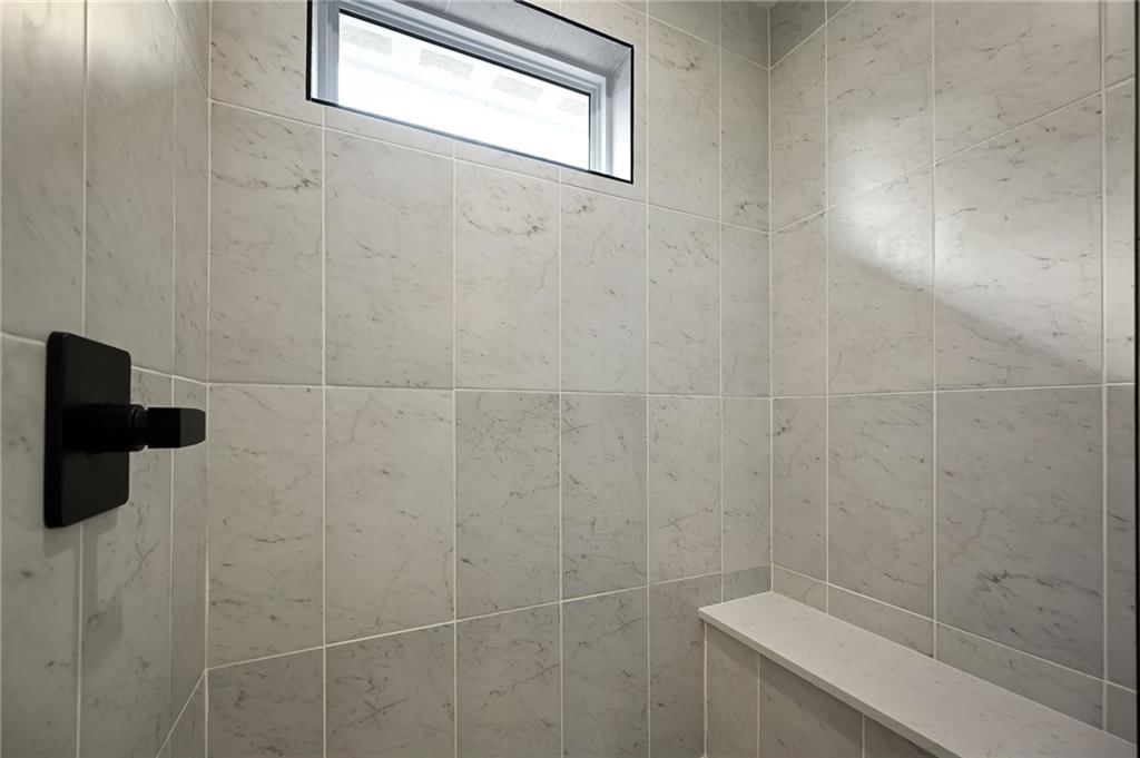 4412 NE Gateway Drive — photo 16