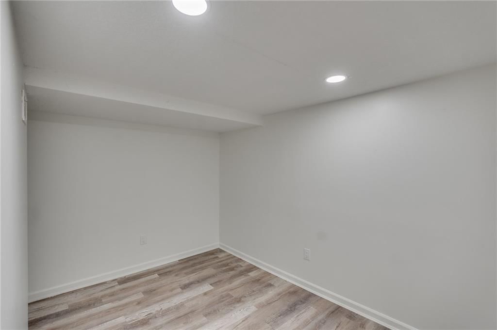 8810 SMART Avenue — photo 9