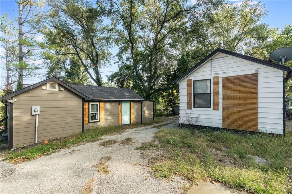 8810 SMART Avenue — photo 12