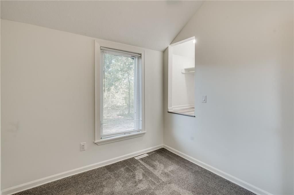 8810 SMART Avenue — photo 31