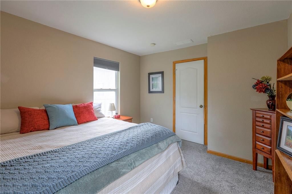 1618 NW Samantha Court — photo 27
