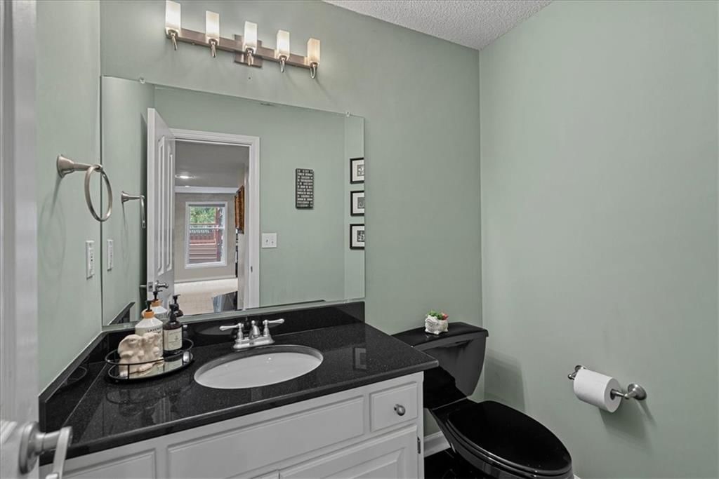 6714 W 148TH Terrace — photo 31
