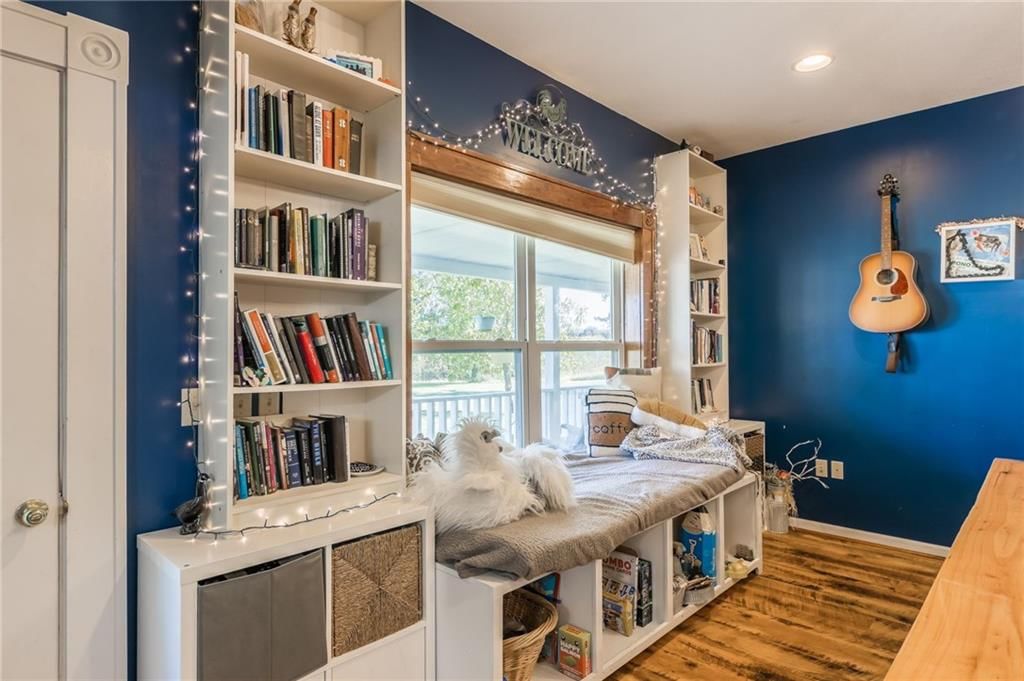 23860 Liv 377 N/A — photo 23