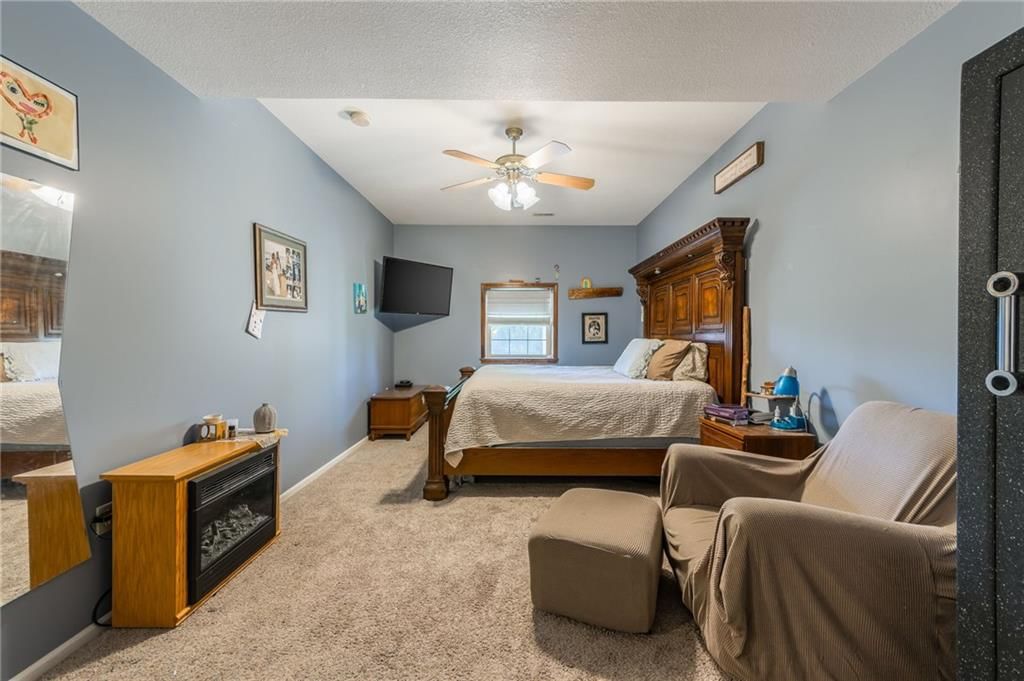 23860 Liv 377 N/A — photo 39