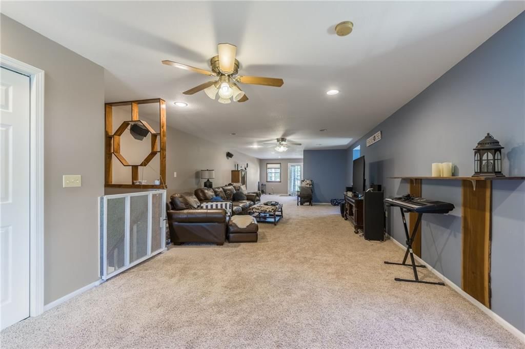 23860 Liv 377 N/A — photo 42