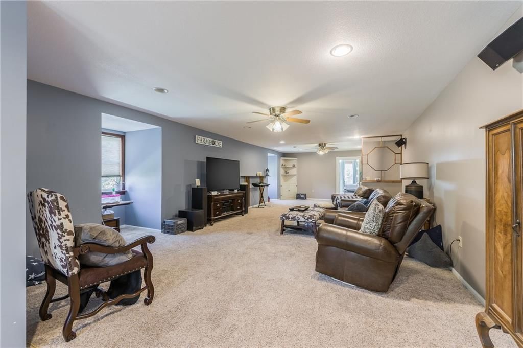 23860 Liv 377 N/A — photo 43