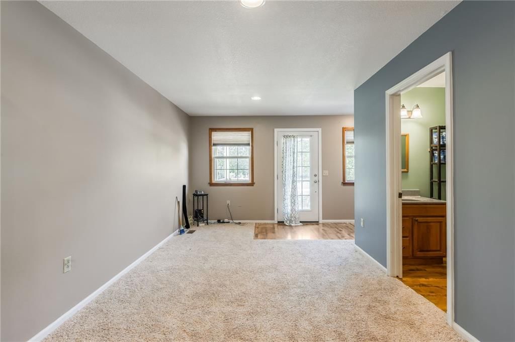 23860 Liv 377 N/A — photo 45