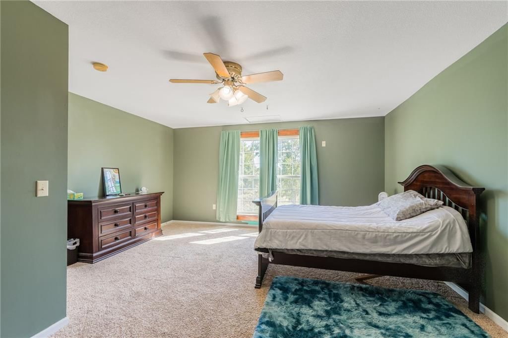 23860 Liv 377 N/A — photo 47
