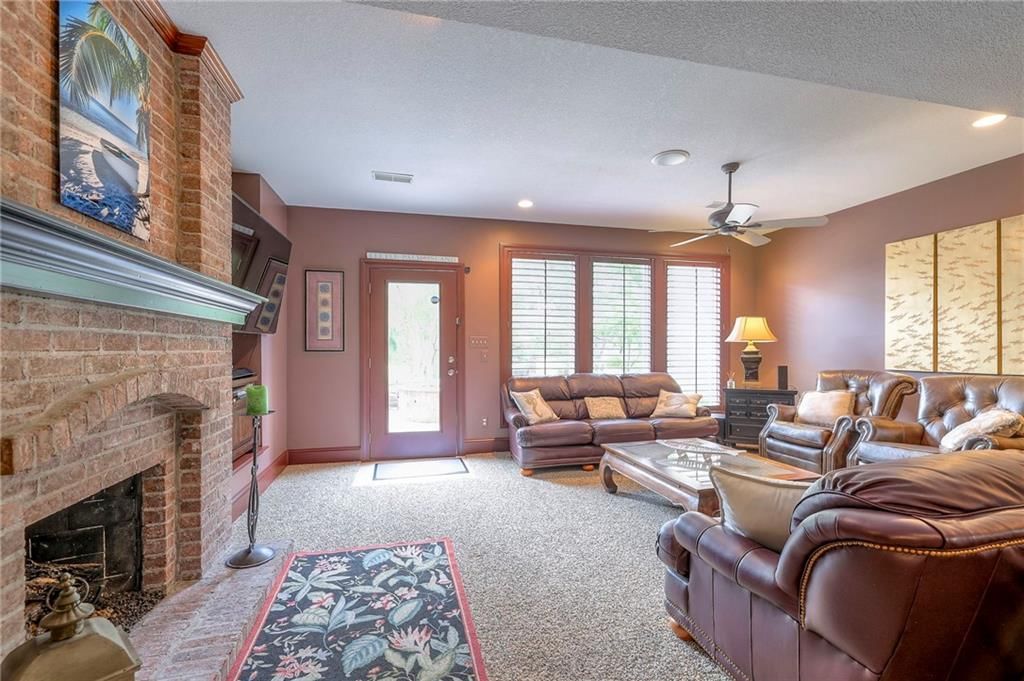 416 NE BITTER CREEK Road — photo 56