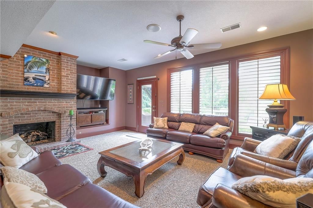 416 NE BITTER CREEK Road — photo 57