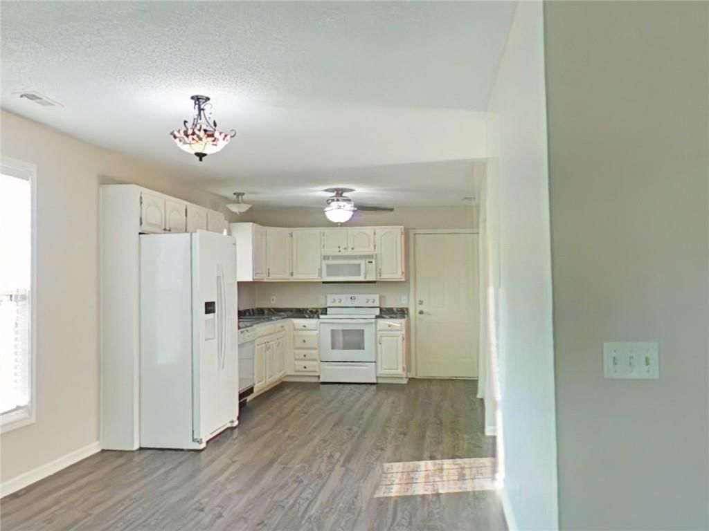 1106 E Chestnut Court — photo 11
