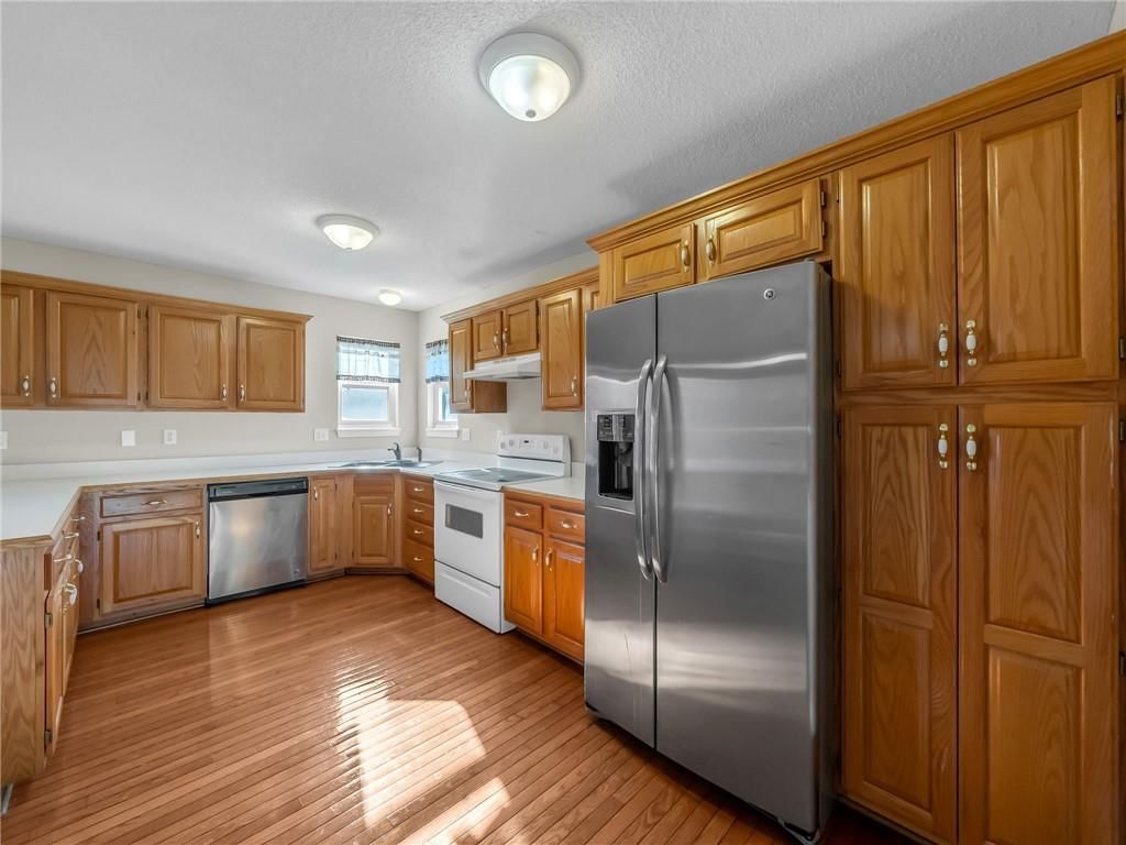 12621 S Clinton Court — photo 9