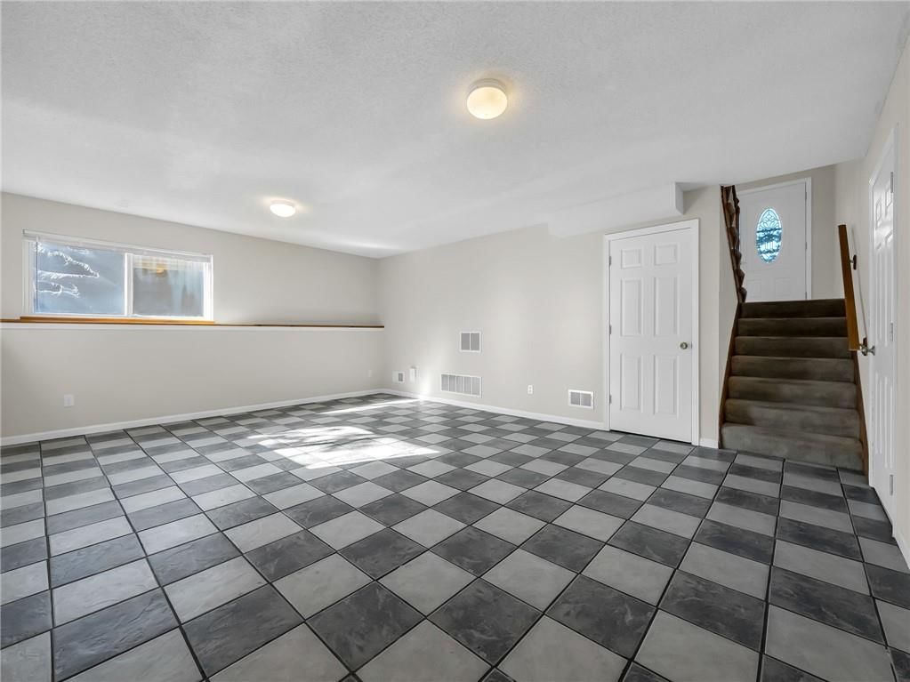 12621 S Clinton Court — photo 34