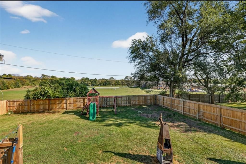 10501 Wallace Avenue — photo 8