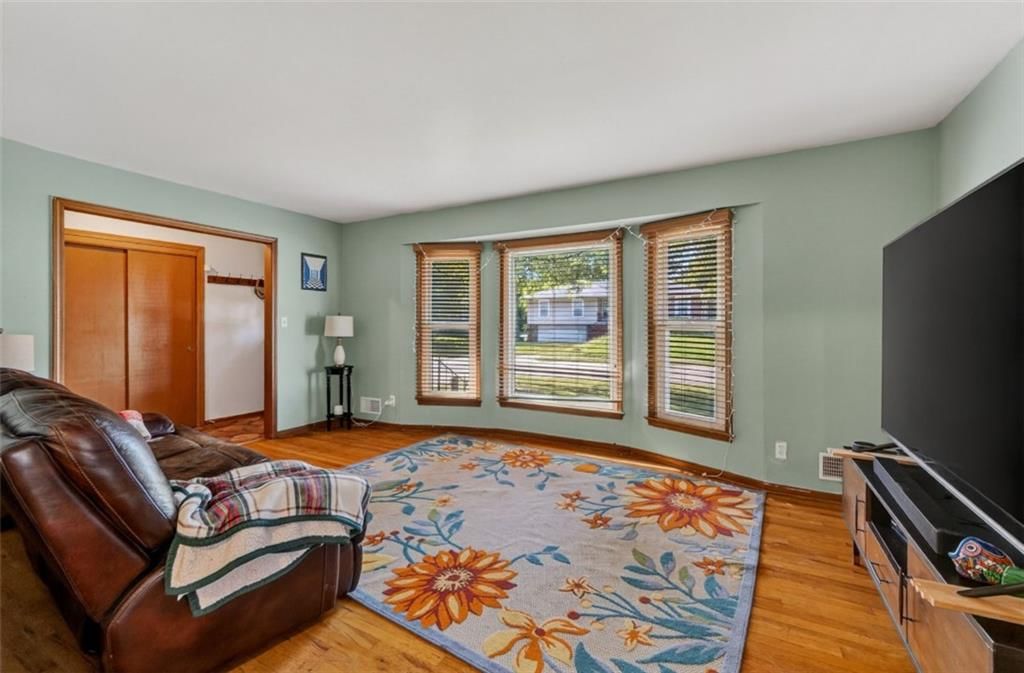 10501 Wallace Avenue — photo 15