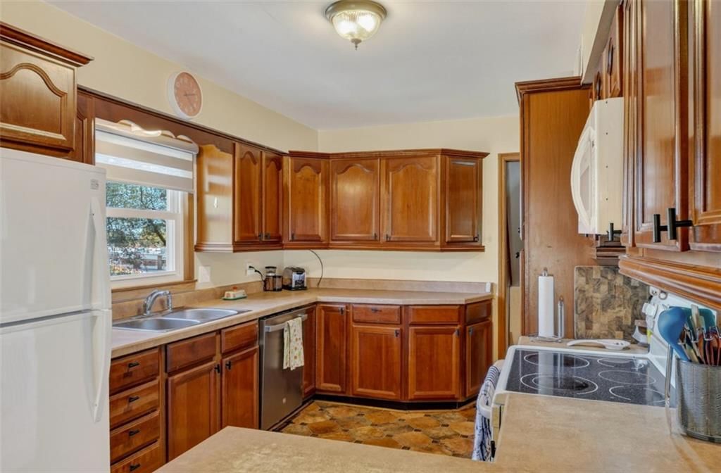 10501 Wallace Avenue — photo 18