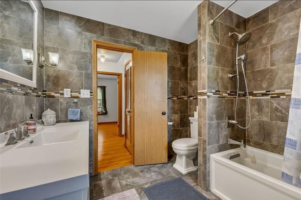 10501 Wallace Avenue — photo 24