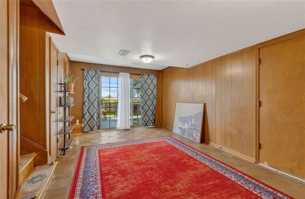 10501 Wallace Avenue — photo 31