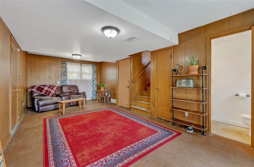 10501 Wallace Avenue — photo 35