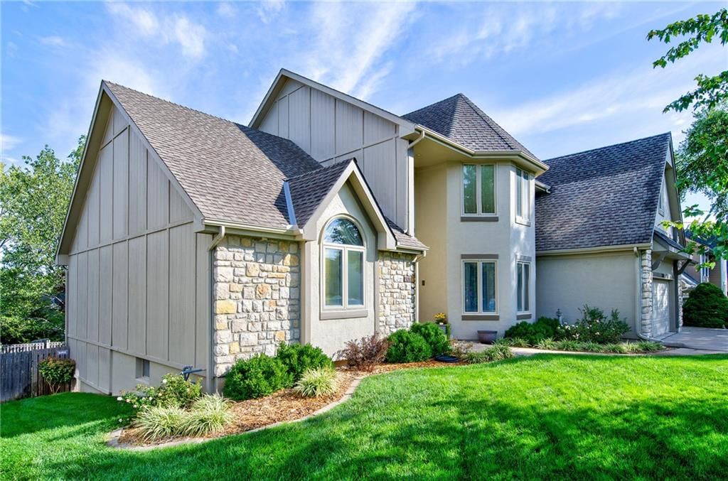 2436 NW Valley View Drive — photo 5