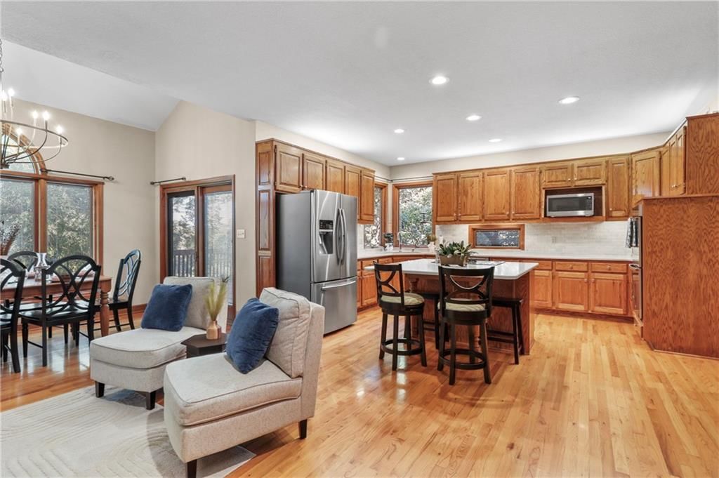 2436 NW Valley View Drive — photo 15