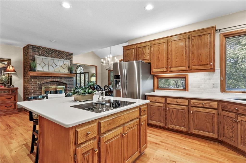 2436 NW Valley View Drive — photo 16