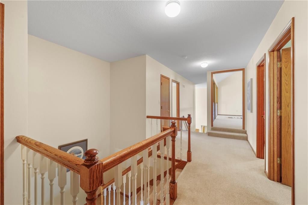 2436 NW Valley View Drive — photo 31