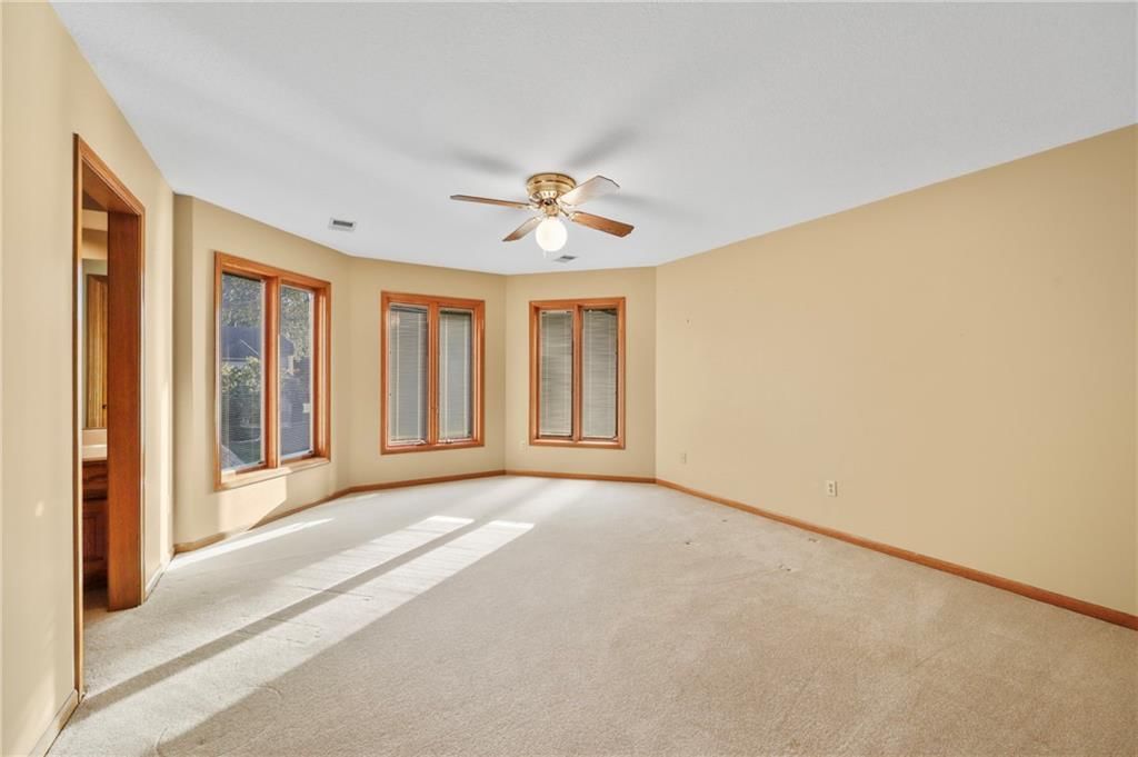 2436 NW Valley View Drive — photo 33