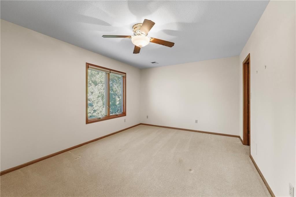 2436 NW Valley View Drive — photo 39