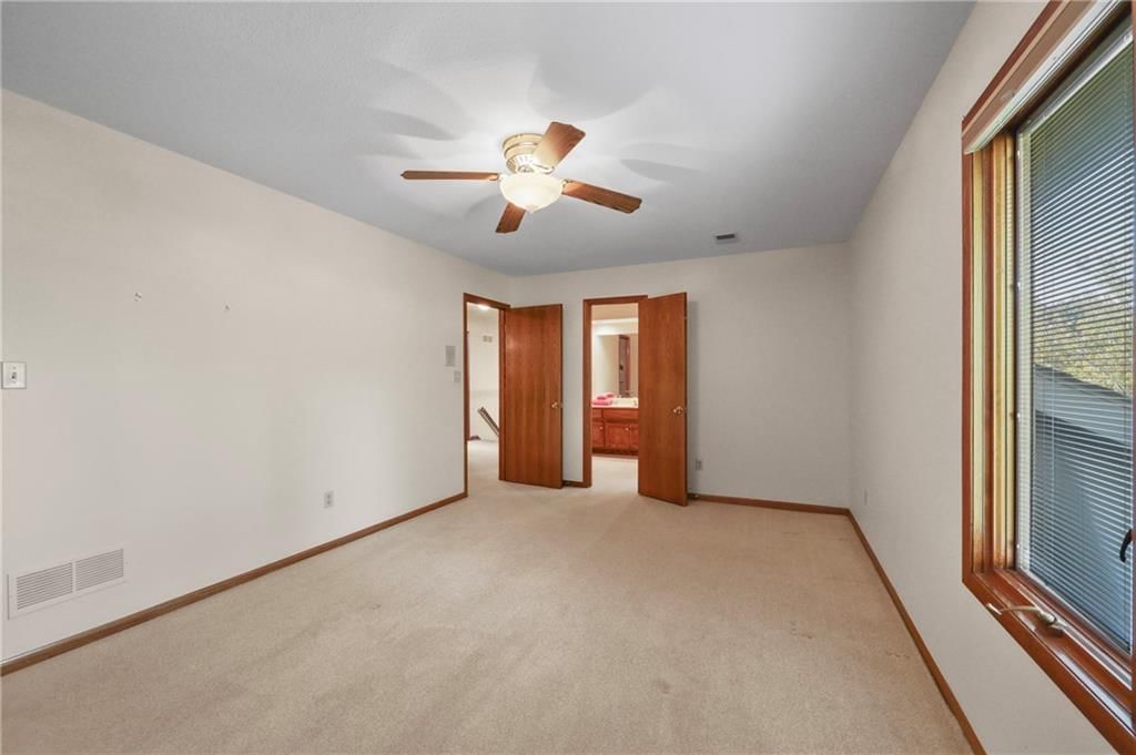 2436 NW Valley View Drive — photo 40