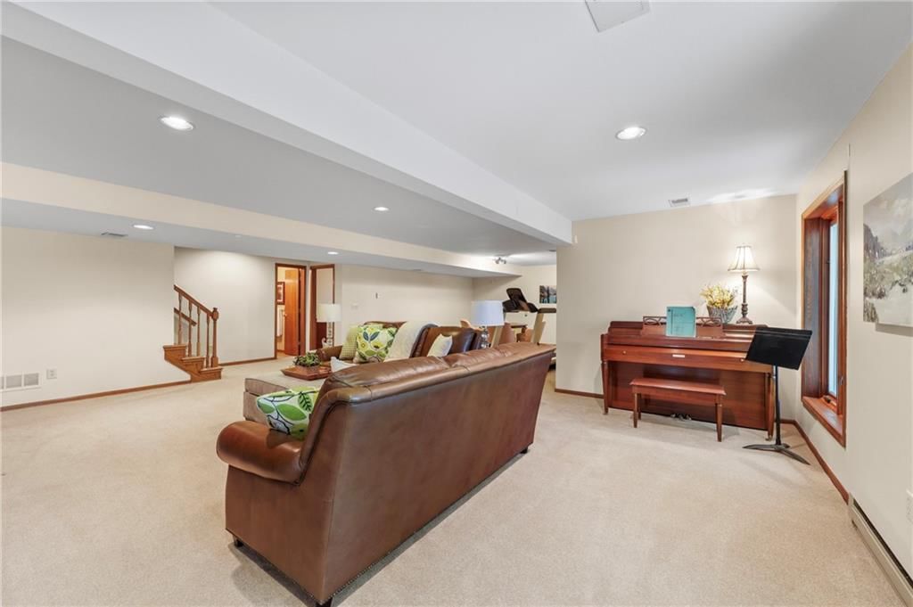 2436 NW Valley View Drive — photo 44