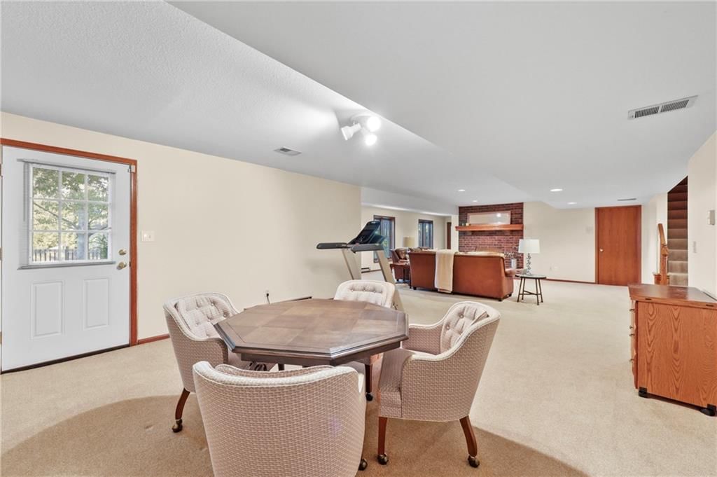 2436 NW Valley View Drive — photo 45