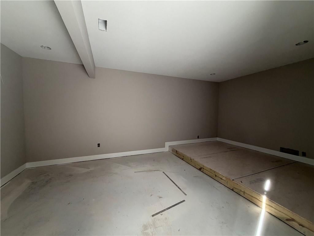 9050 FREEDOM Circle — photo 32