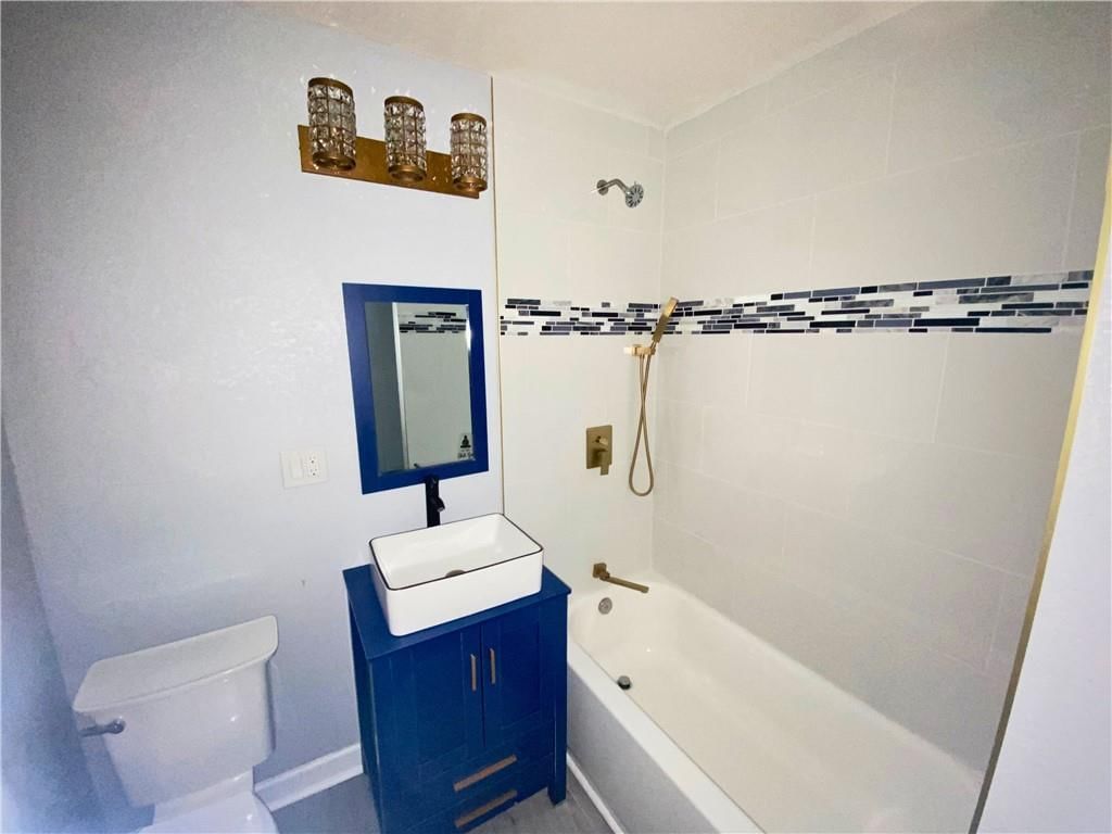 4520 Chestnut Avenue — photo 16