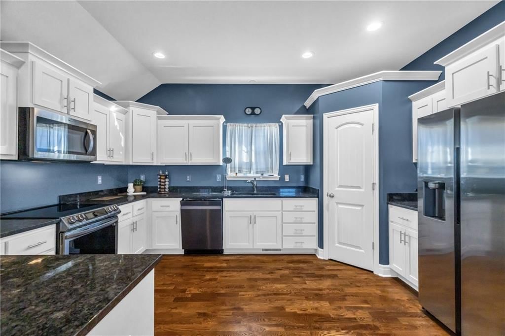 824 N Hickory Drive — photo 8